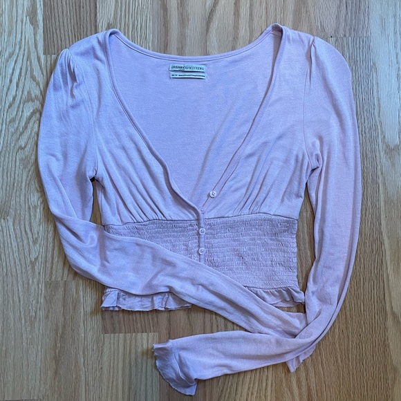 Long Sleeve V Neck Button Down Top - Picture 3 of 4